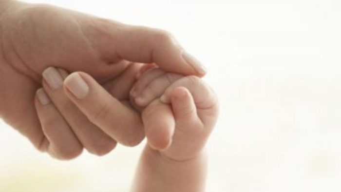 Negli ospedali Asl consentito l&rsquo;accesso agli accompagnatori delle neo madri