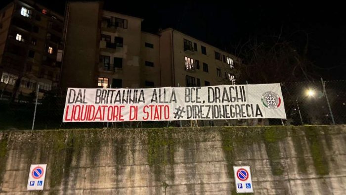 Casapound, anche a Siena striscione contro Mario Draghi