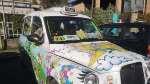 Il taxi colorato di Zia Caterina arriva a Siena
