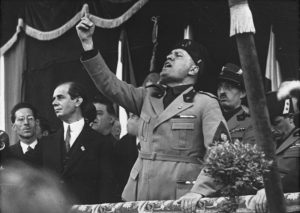 Torrita di Siena revoca la cittadinanza onoraria a Benito Mussolini. Insorge l'associazione "Il Selvaggio"
