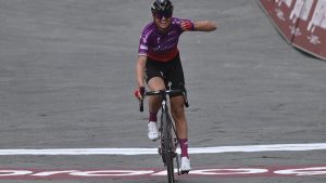 Siena, Strade Bianche Women Elite 2021: vince Chantal van den Broek-Blaak