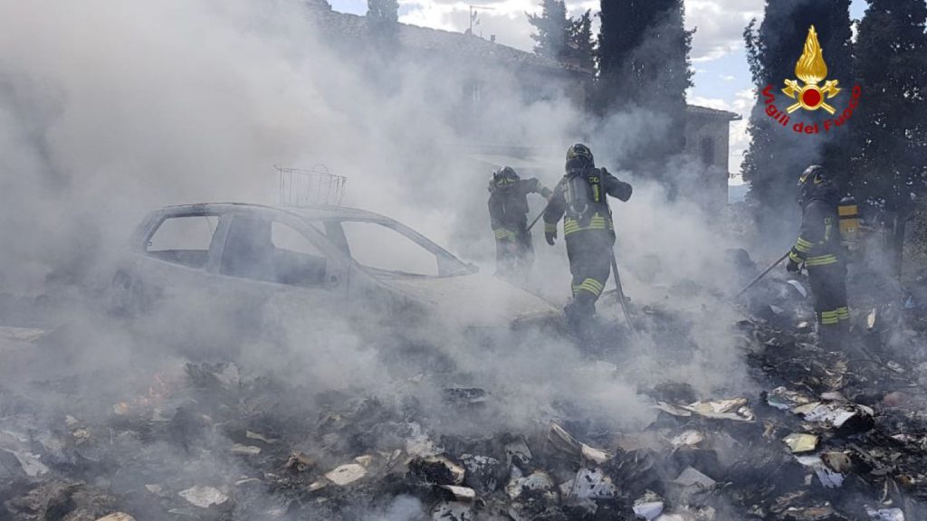 Vigili del fuoco, domati due incendi a Castellina in Chianti e San Rocco a Pilli