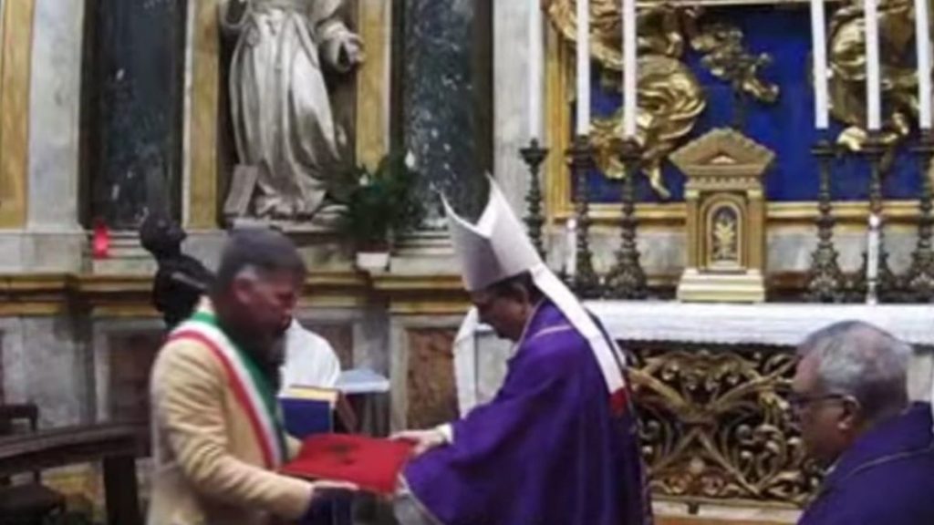 Domenica in Duomo la Messa a un anno dall'offerta delle chiavi della citt&agrave; alla Madonna