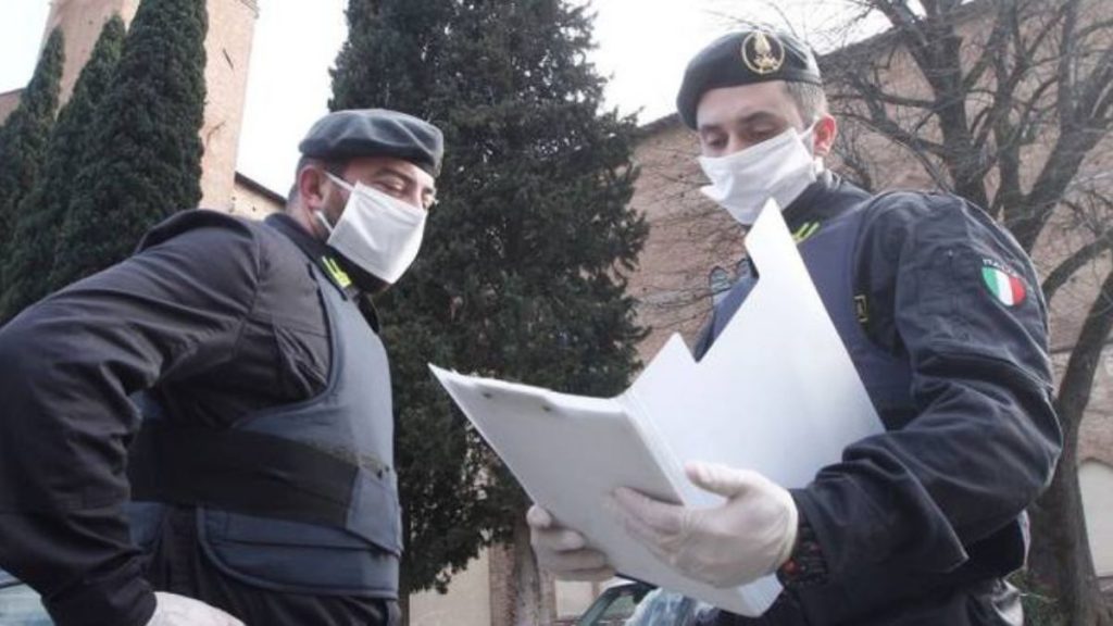 La Guardia di Finanza sanziona commerciante: vendeva beni non di prima necessità