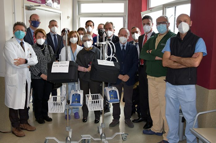 Lions di Siena e provincia: donati all&rsquo;Area Covid due apparecchi per supporto respiratorio con alti flussi