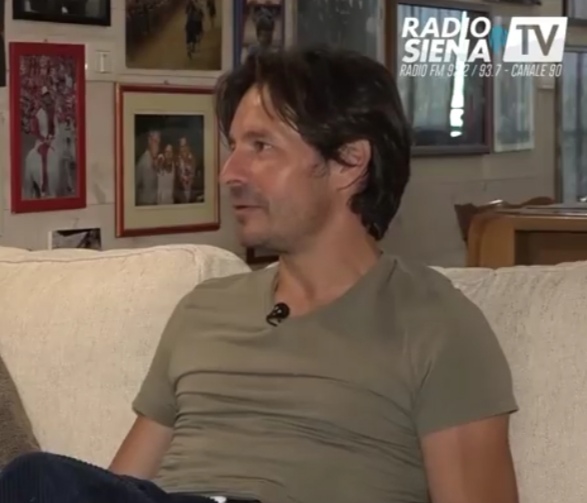 Dalle 20.30 su Siena Tv una serata speciale nel ricordo di Andrea Mari