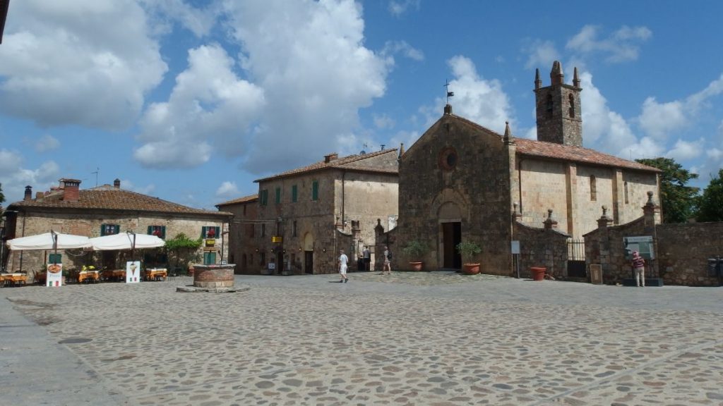Monteriggioni, Piazza Roma diventerà "Piazza Dante Alighieri"