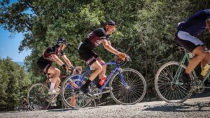 Eroica Montalcino: festa grande per 1390 ciclisti al via