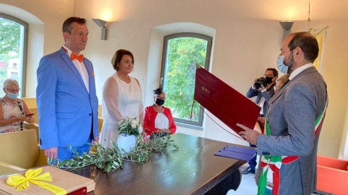 Gaiole in Chianti, il Comune dice s&igrave; ai matrimoni nelle location del territorio