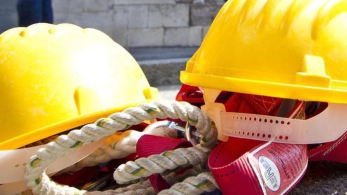 Lavoratori A.S.F. Enterprise srl di Colle di Val d'Elsa, domani giornata di sciopero con presidio