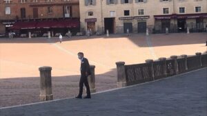 Camera ardente Andrea Mari, posizionato lo steccato in Piazza del Campo