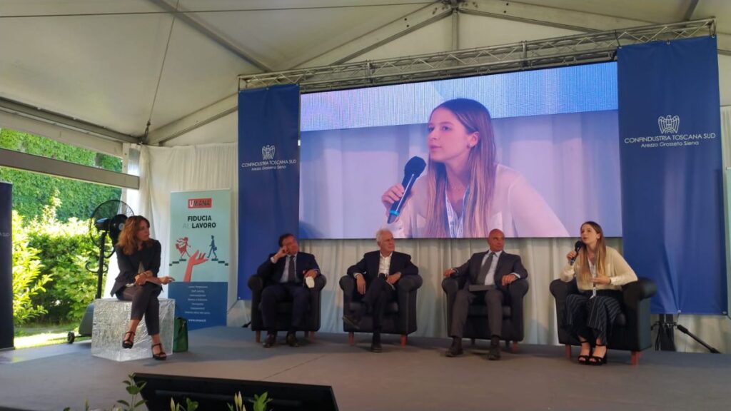 Confindustria, "Guardiamo avanti". Bernini presenta i suoi obiettivi