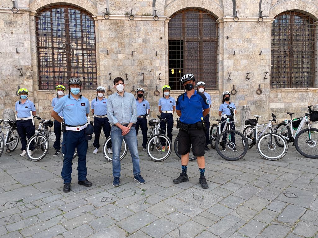 Siena, da fine luglio operativa nel centro storico la pattuglia in bicicletta della Polizia Municipale