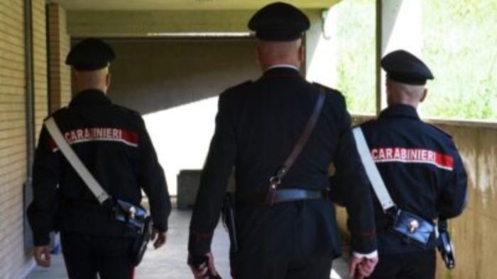 Razzismo, antisemitismo e istigazione a delinquere nelle chat: denunciati 5 minorenni