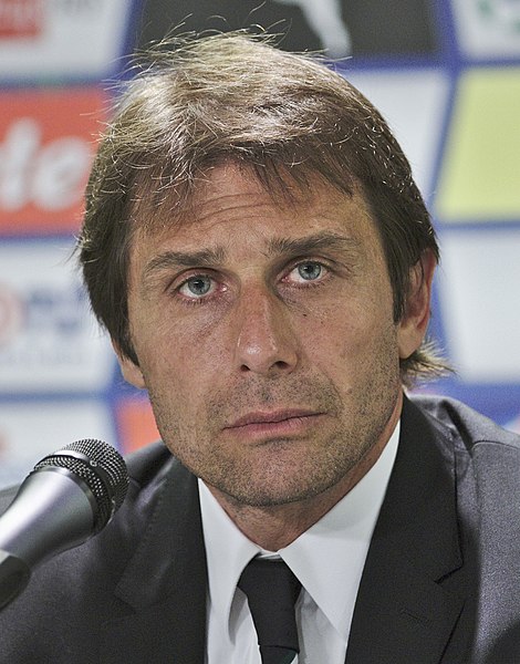 In manette il broker che truffava i vip dello sport: Antonio Conte perse 30 milioni