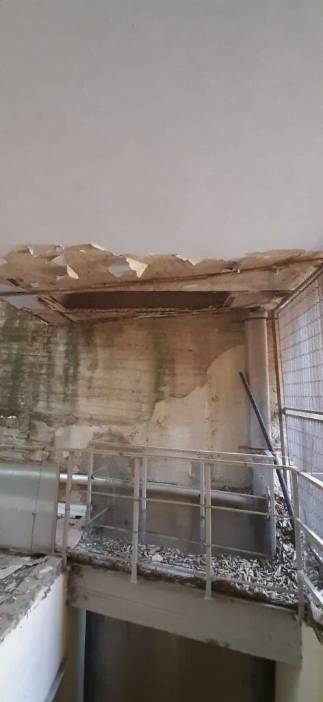 Crollo in residenza, il Dsu ridimensiona l'accaduto, ma intanto gli interventi si accumulano