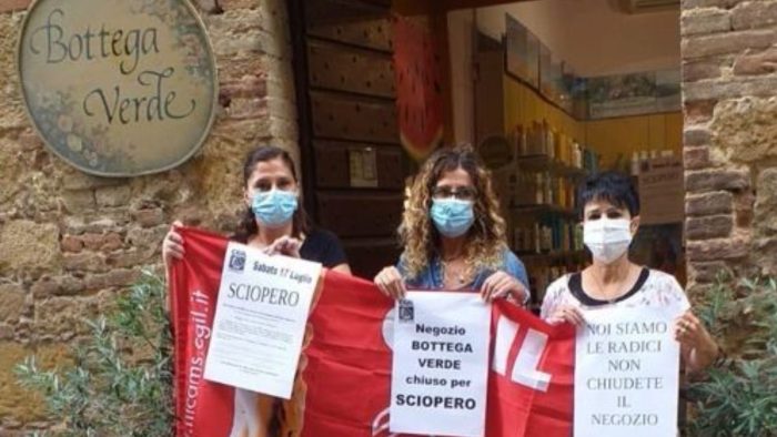 Pienza, oggi lo sciopero delle lavoratrici di Bottega Verde