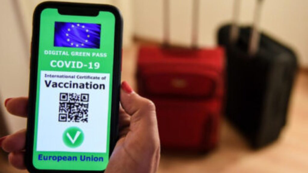 Stranieri senza Green Pass: la documentazione vaccinale dà gli stessi diritti