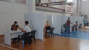 Covid: centro vaccinale di Arbia, debutto con 700 somministrazioni