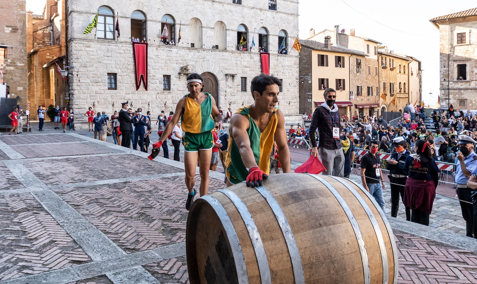 Montepulciano: Collazzi vince l'edizione 2021 del Bravìo delle Botti