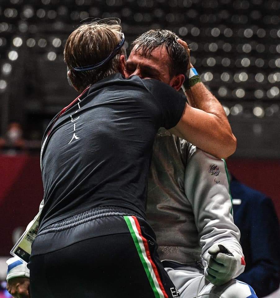 Paralimpiadi, scherma: Matteo Betti vola in semifinale