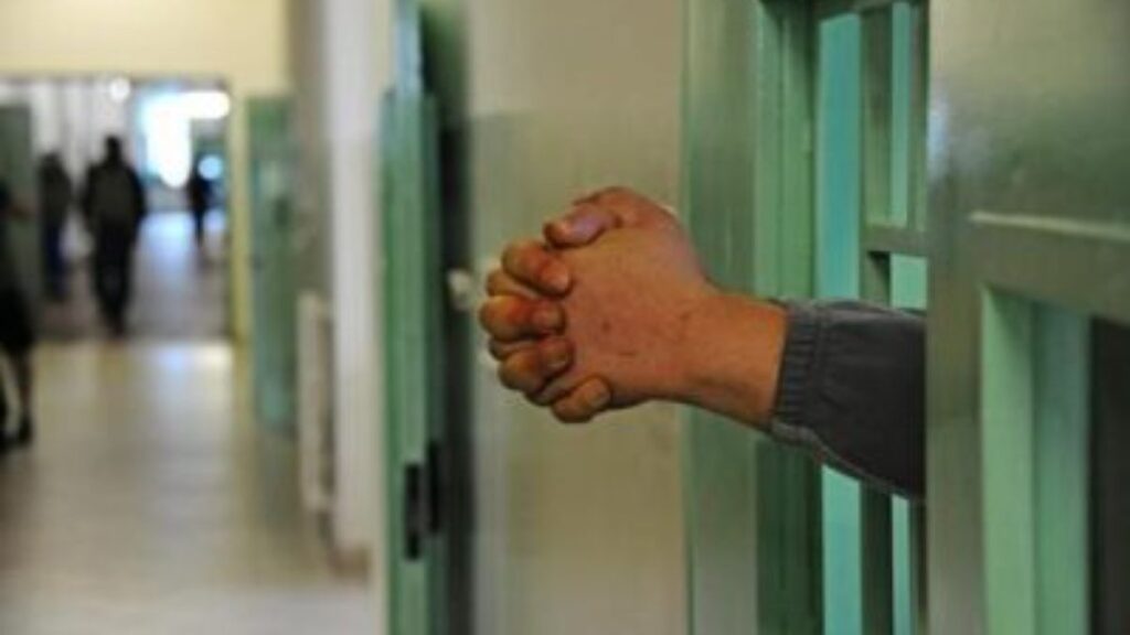 Sovraffollamento e penuria di polizia penitenziaria: anche a Siena problemi nelle carceri