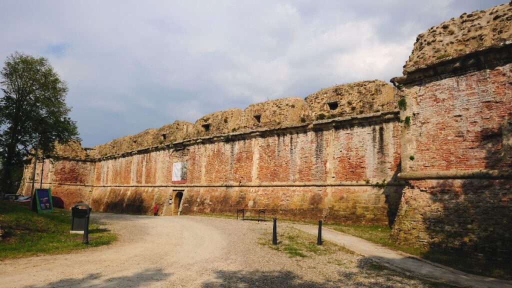 Fondazione Elsa e Bottega 26 insieme per un mese al Cassero: apertura straordinaria del bar e tanta musica