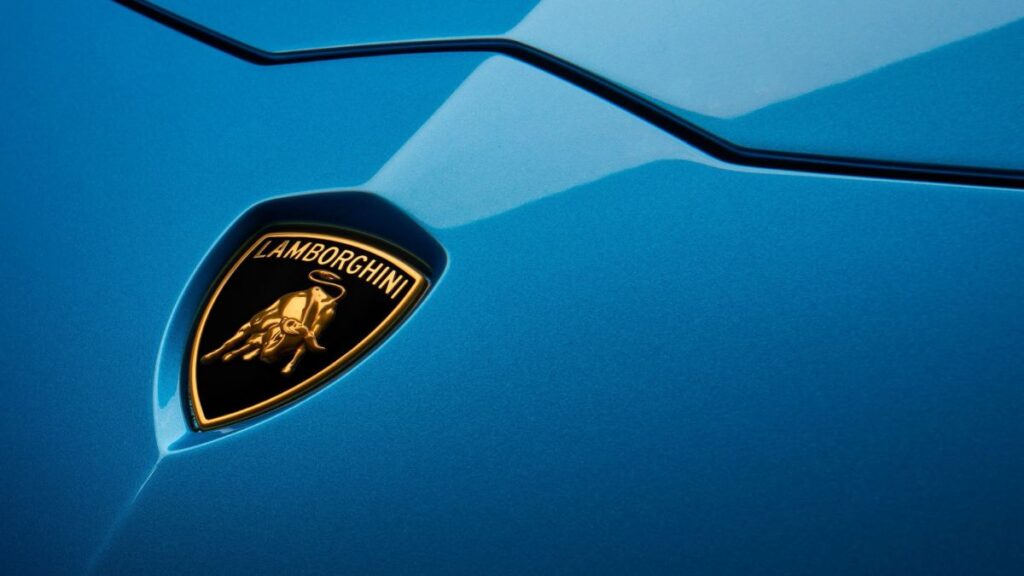 Le Lamborghini arrivano a Siena: il 4 Settembre il raduno passer&agrave; da Piazza del Campo