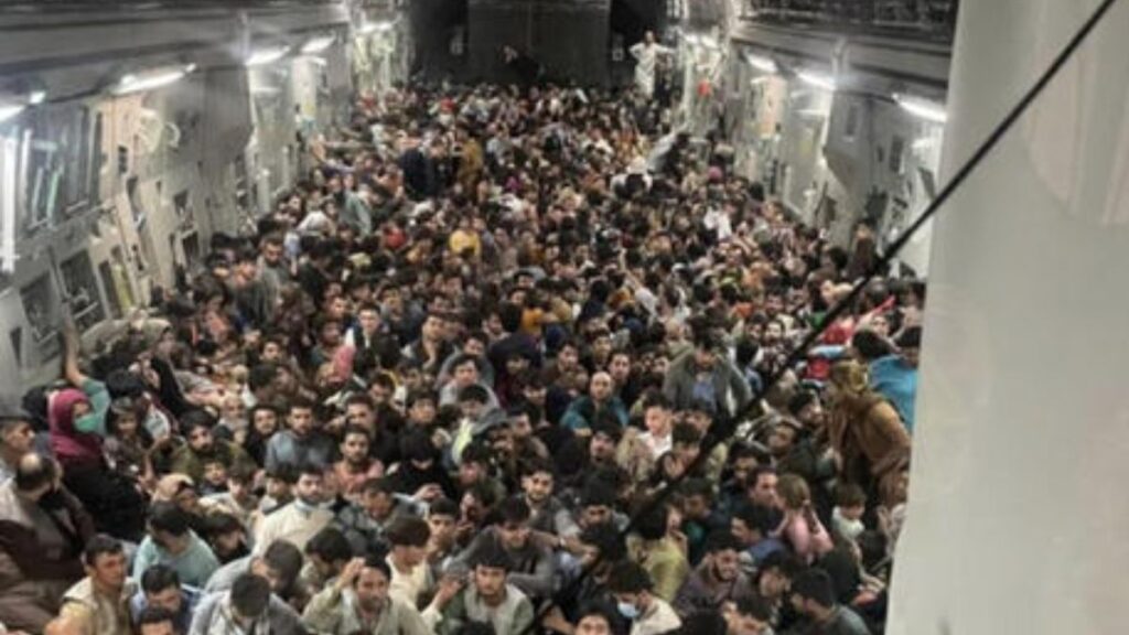 L'appello del gruppo consiliare PD: "Anche Siena accolga i profughi afghani"