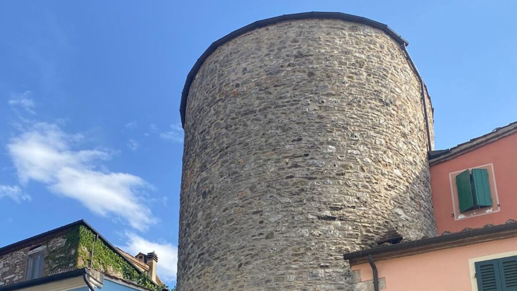 Rapolano Terme, finanziato il recupero della torre quattrocentesca nella cinta muraria