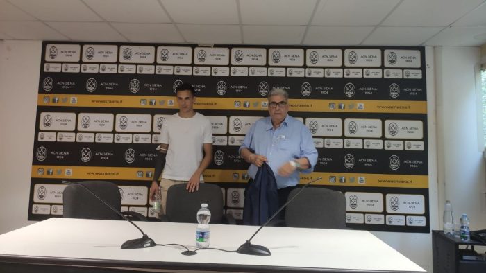 Il Siena si prepara alla serie C, Varela: "Non &egrave; una follia lottare per salire"