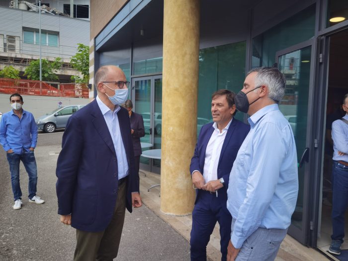 Mps, Letta: "Se negoziato con Unicredit soddisfa 4 punti fermi bene, senn&ograve; un'altra soluzione"