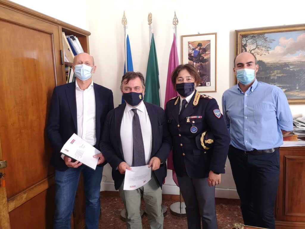 Primo protocollo d&rsquo;intesa per la prevenzione e il contrasto dei crimini informatici in provincia di Siena