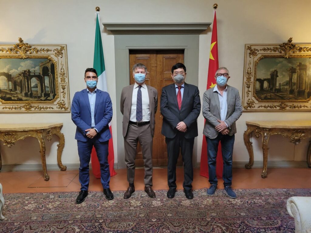 Si rafforza il rapporto Siena-Cina: De Mossi fa visita al Console Generale a Firenze