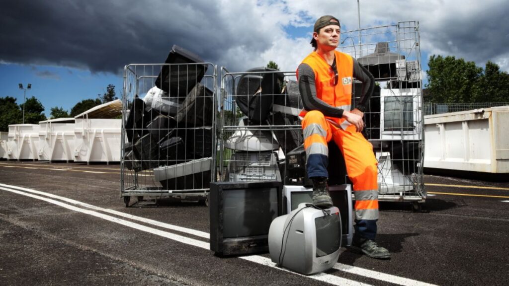 Rottamazione vecchie tv: nei centri di raccolta di Sei Toscana il modulo per ottenere il bonus