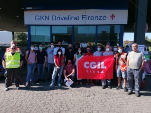 CGIL Siena aiuta i lavoratori GKN con generi alimentari e vettovaglie