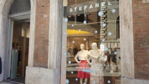 Siena, il 9 settembre riapre il negozio Stefanel in piazza Matteotti