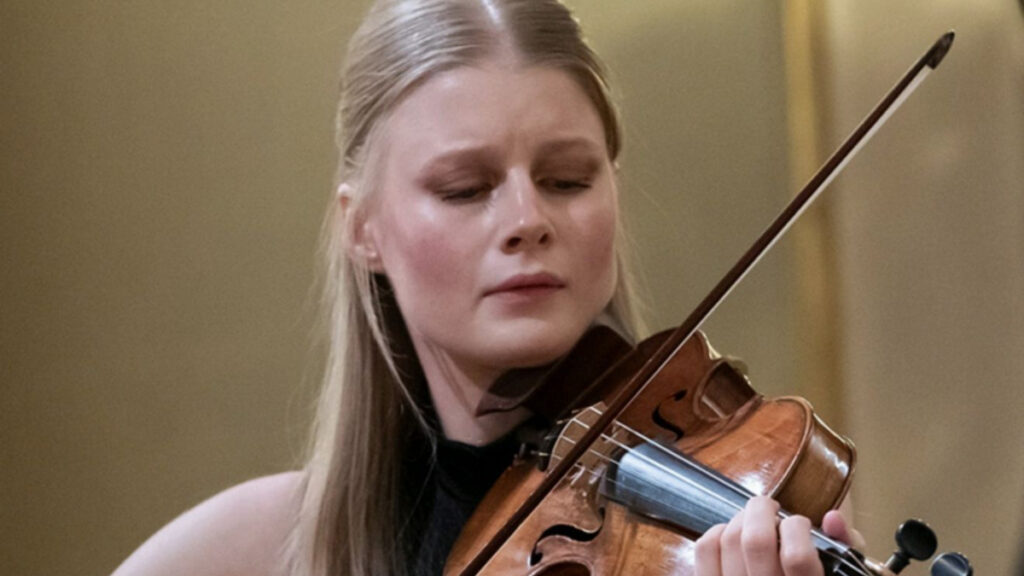 Chigiana, alla violinista Cosima Soulez Lariviére il Premio "Giovanna Maniezzo"