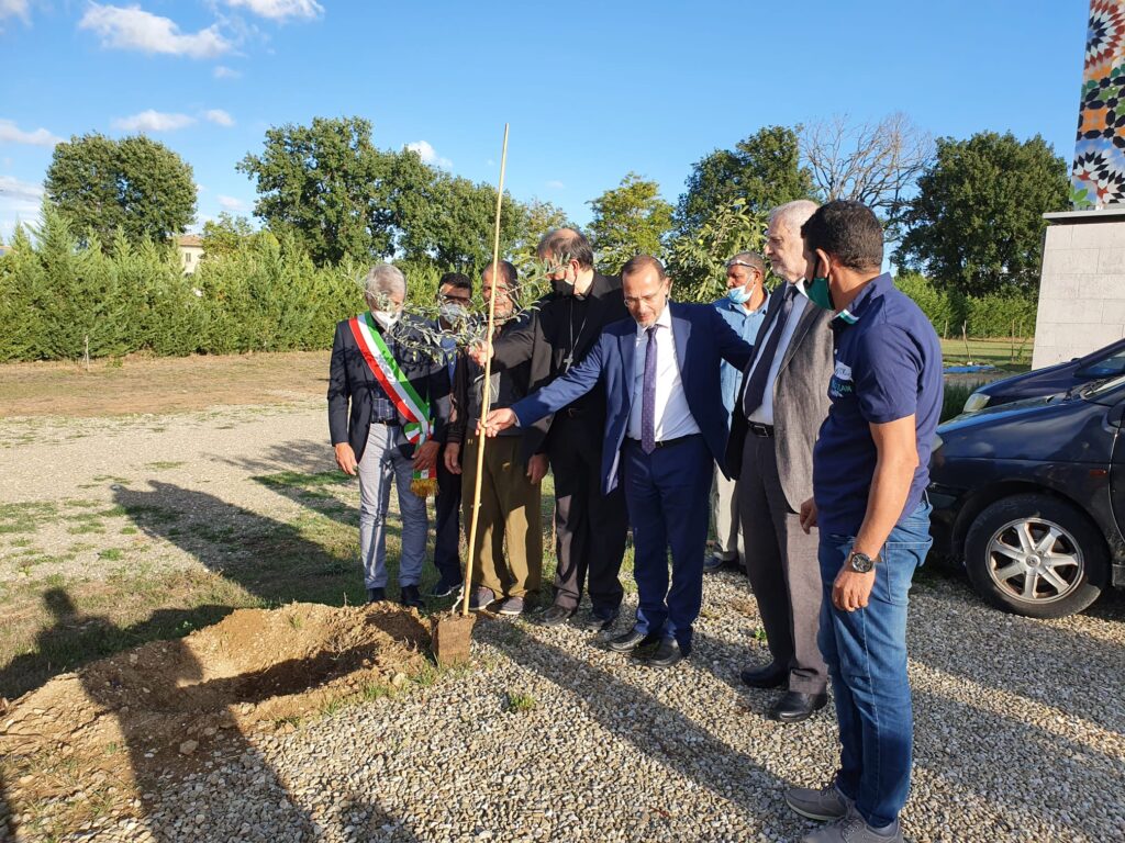 Il cardinale Lojudice visita la moschea di Colle per rafforzare il dialogo interreligioso