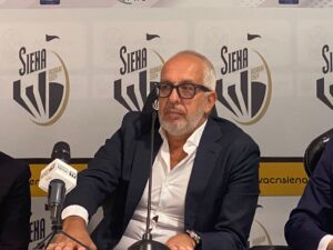 Alle 21.30 in onda su Siena Tv "Fuoricampo": in collegamento mister Maddaloni