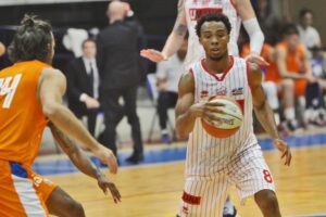 Basket: tre su tre San Giobbe Chiusi, battuta Latina