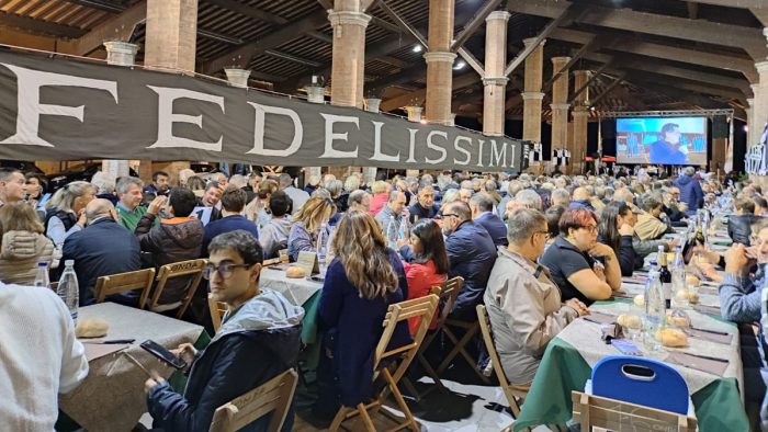 Alle 22.30 su Siena Tv lo speciale "50 anni dei Fedelissimi. Passione e fedelt&agrave;"