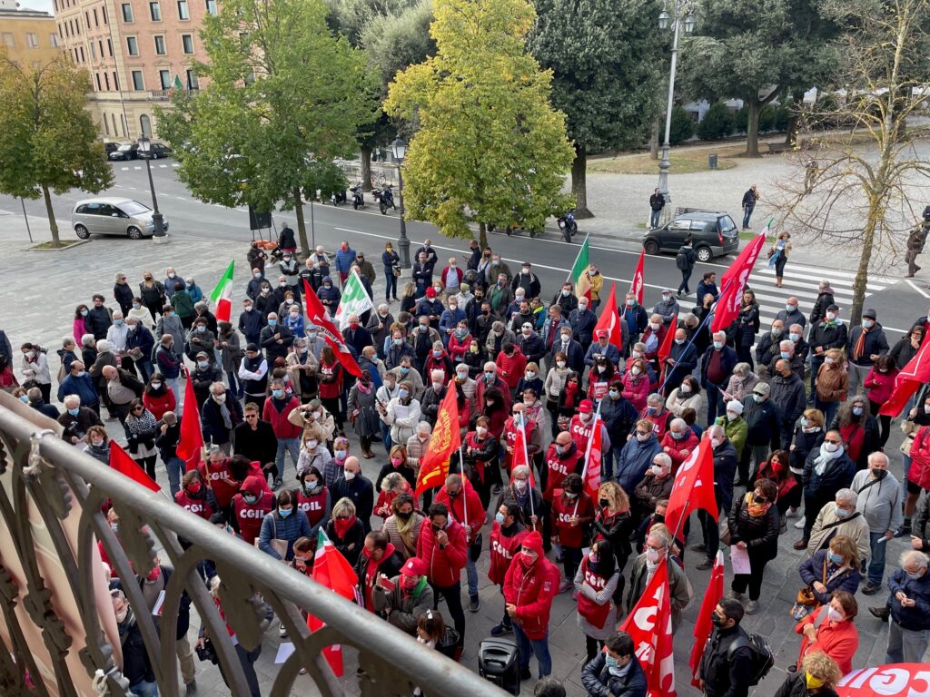 Seggiani (Cgil Siena): "E' giunta l&rsquo;ora di dire basta a questi nuovi e vecchi fascismi"