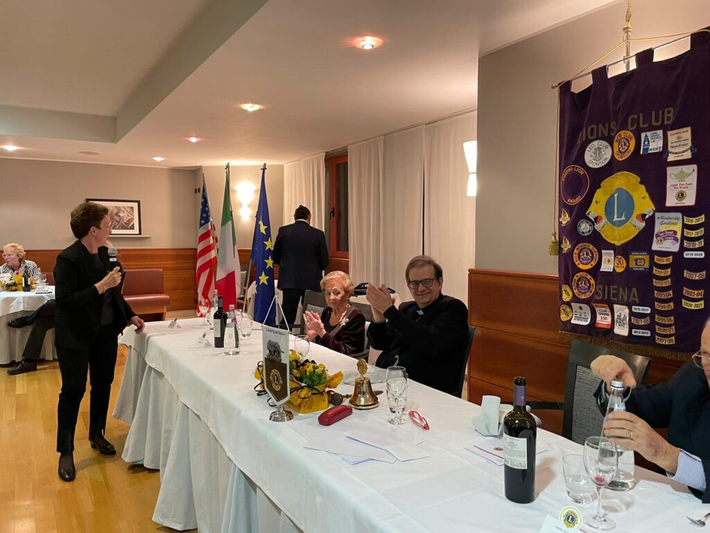 Conviviale Lions Club Siena, ospite il cardinale Lojudice