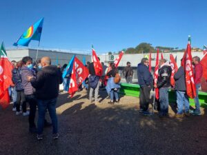 Sciopero servizi ambientali: oggi il presidio dei lavoratori anche a Siena
