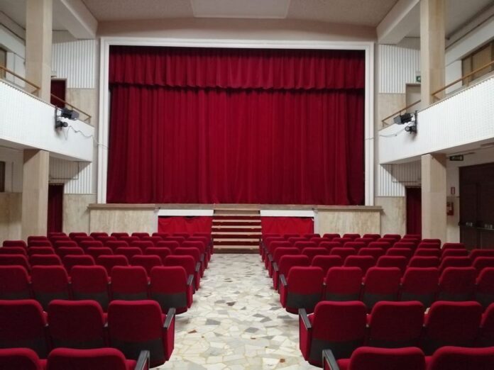 Serre di Rapolano: al teatro “G. Verdi” torna il teatro amatoriale