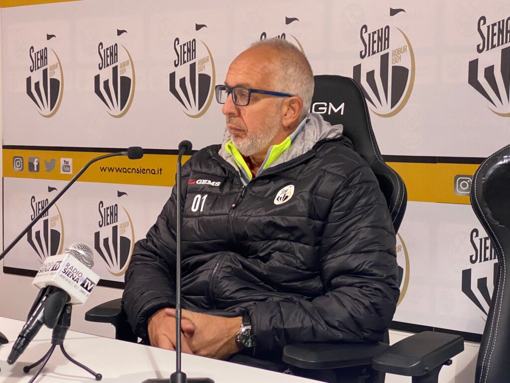 Acn Siena-Grosseto, Maddaloni: "Sono sconcertato, abbiamo avuto un black out. Mi prendo la responsabilit&agrave;"