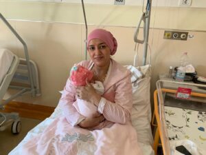 Amiata, la piccola Lina nasce in ambulanza durante il viaggio verso l'ospedale