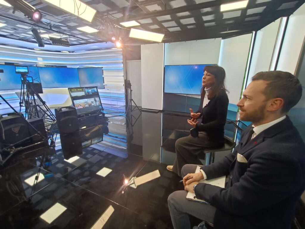 I bimbi della primaria di Buonconvento a scuola di comunicazione e giornalismo con RadioSienaTv