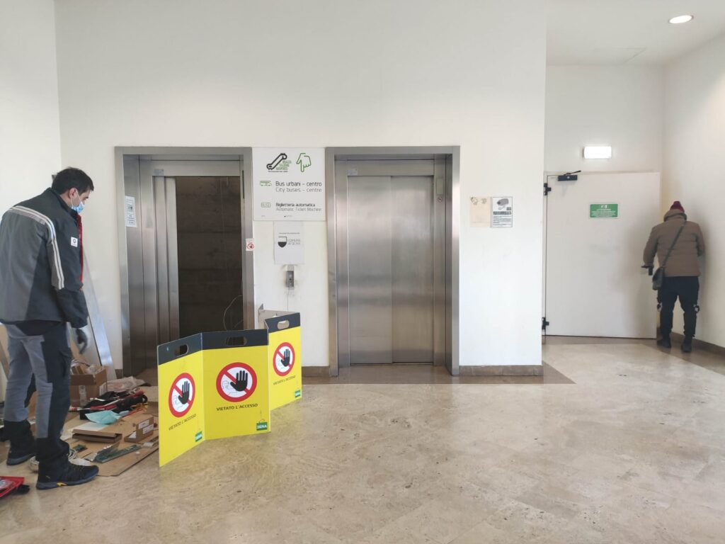 Eliminazione delle barriere architettoniche al centro commerciale Porta Siena